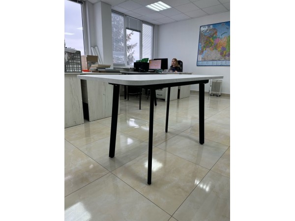 Стол обеденный HL110T Сланец Алтайский снежный/Черная опора