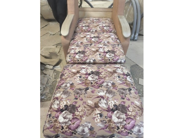 Уценка!!! 30/001 кресло-кровать Виктория с  декором  в  ткани боковухи /астра 