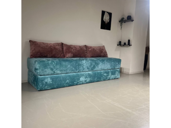 Диван Нельсон бескаркасный плюш лагуна ,подушки плюш розовый