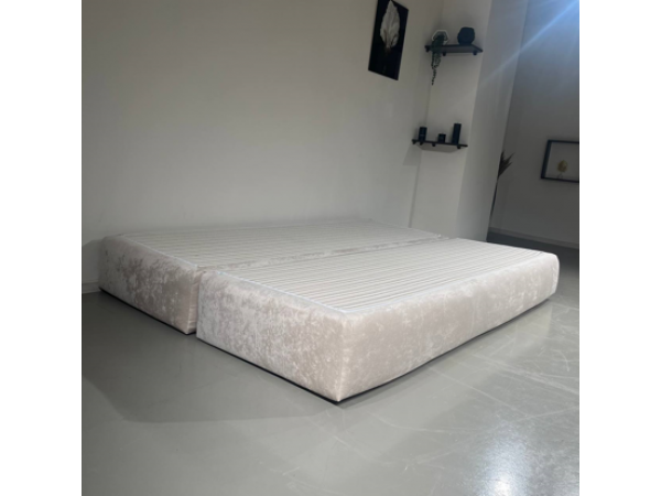 Диван Нельсон бескаркасный плюш крем ,подушки плюш сталь