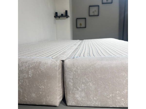 Диван Нельсон бескаркасный плюш крем ,подушки плюш сталь