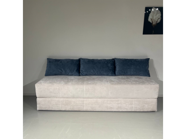 Диван Нельсон бескаркасный плюш крем ,подушки плюш сталь