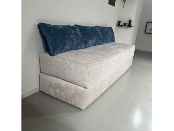 Диван Нельсон бескаркасный плюш крем ,подушки плюш сталь