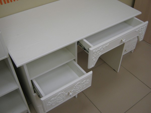 Стол письменный Ki-ki СТД 1070.1 Стол письменный Ki-ki СТД 1070.1